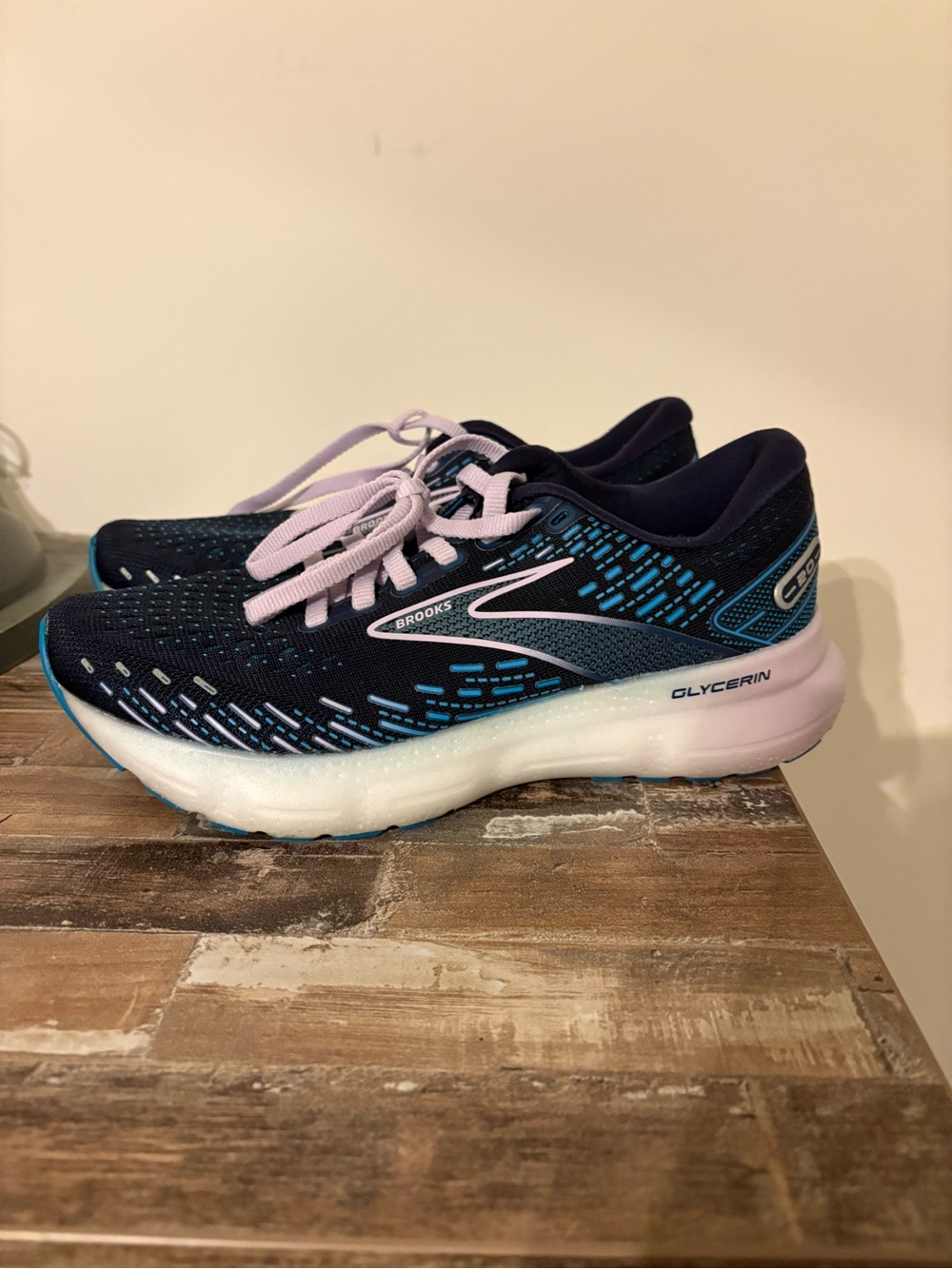 Brooks Women’s Glycerin Sneakers